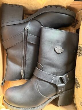 Harley-Davidson Black Women's Harness Boot Box Art